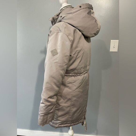 Hollister Women’s Parka - Picture 6 of 16